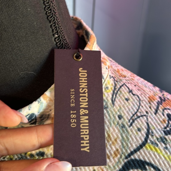 Johnston & Murphy paisley print halter and flare dress - Picture 6 of 7